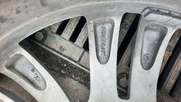 Set di ruote Mitsubishi Pajero IV + di riserva 265/60/18 image 7