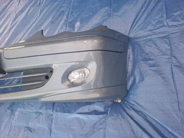 Parachoques delantero Mercedes C W203 Lift image 3
