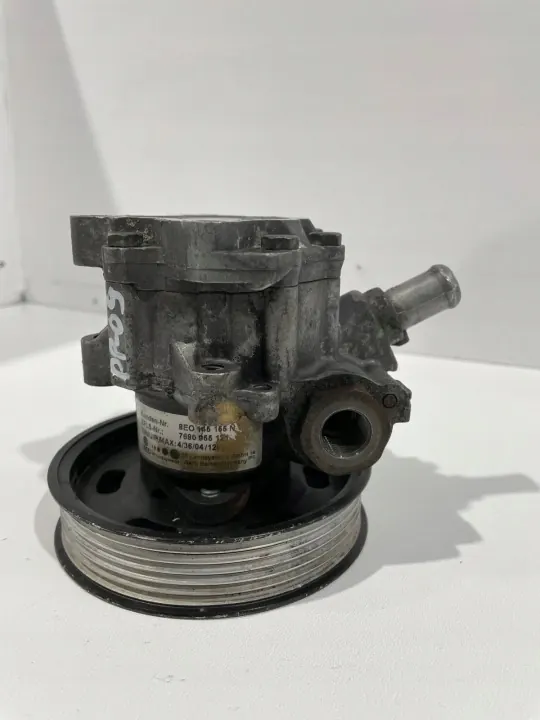 Pompe de direction assistée Audi d'occasion OEM 8EO145155N image 2