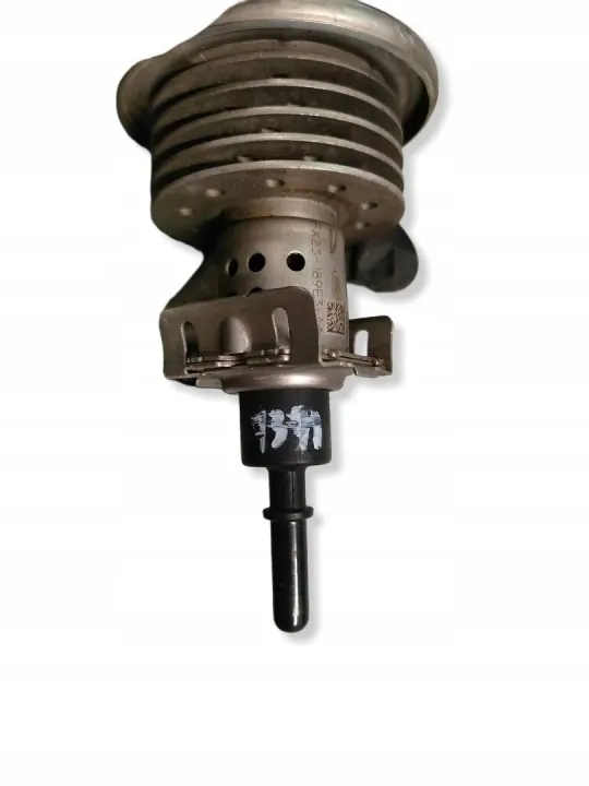 Injector AdBlue Jaguar XE 2016 OEM FX23189E3 image 7