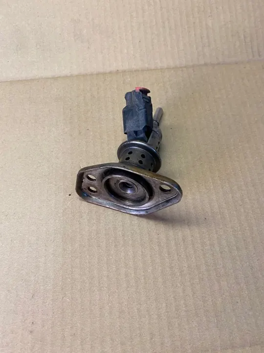 Injector AdBlue OEM 55504439 para Opel - Usado image 3