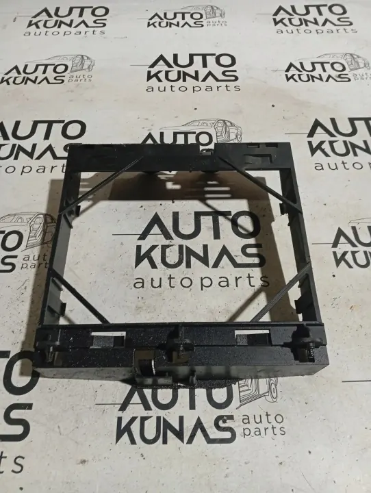 BMW OE 7572543 Voor Radiatorbevestiging image 2