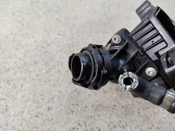 Thermostathuis OEM 8581627 voor BMW 3 G20 G21 2.0D image 4