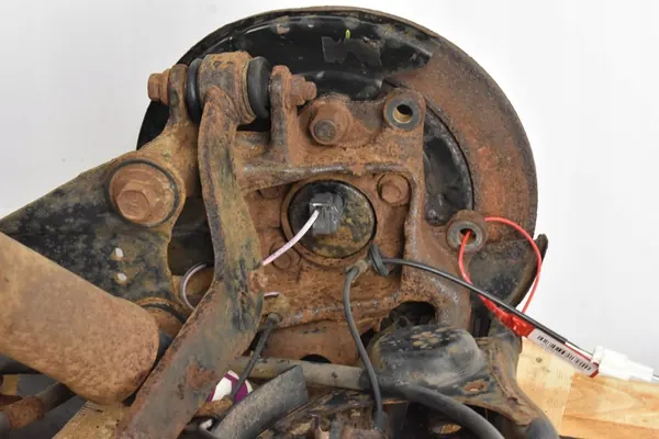 Mozzo posteriore destro 4230442020 Toyota RAV4 IV image 3