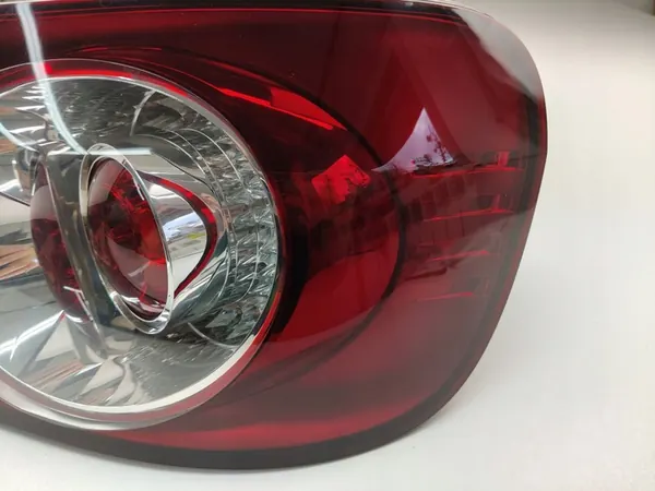 VW GOLF VI PLUS 5M0 - lámpara trasera izquierda image 3