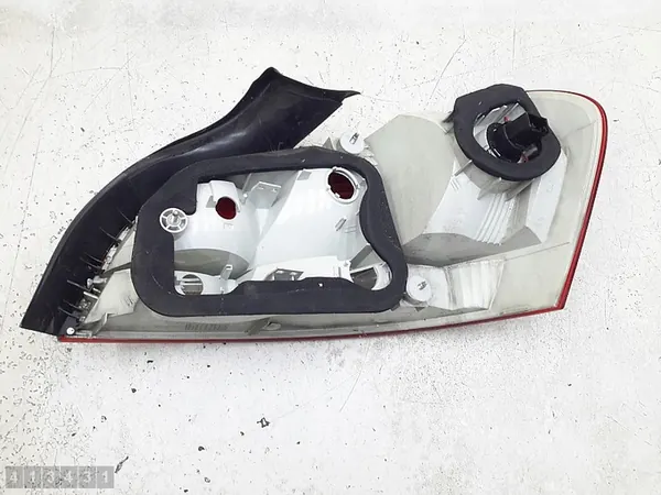 Luz trasera BMW 1 Series 2010 6321728564101 image 5