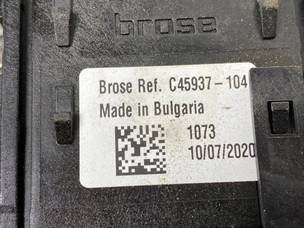Jeep Renegade Heckscheibenmotor OEM E0697200 image 3