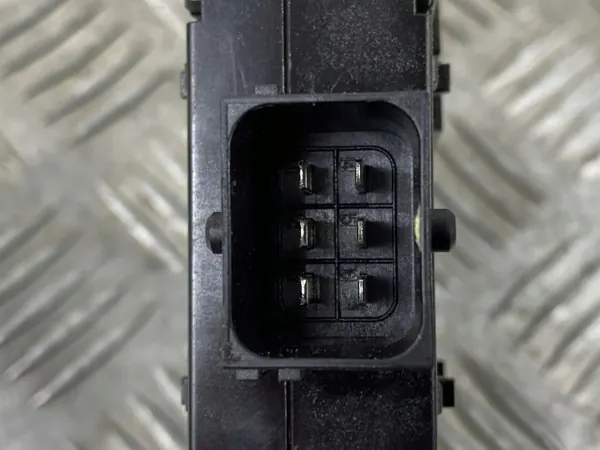 Jeep Renegade Heckscheibenmotor OEM E0697200 image 5