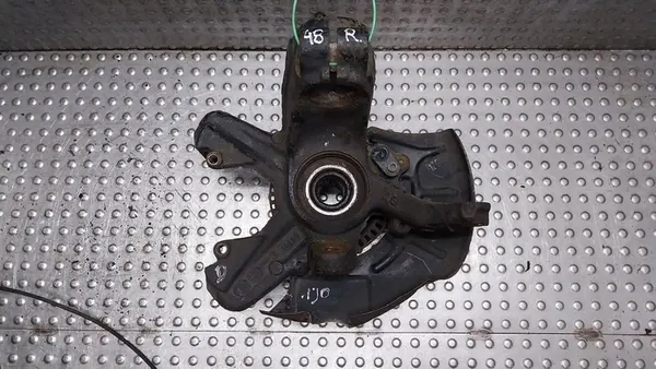 Mozzo Anteriore Destro VW Golf IV A3 8L image 3