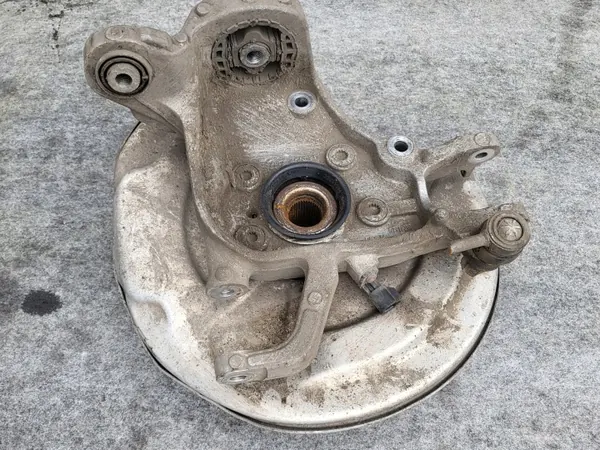 Volvo OE 31658320 RH Hinterachse Rechts Nabe image 6