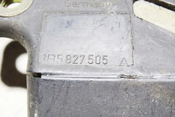 Bagagelås VW PASSAT B5 3B5827505A image 2