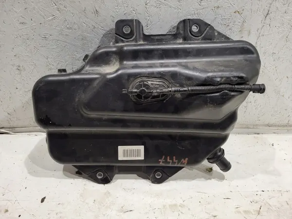 Gebrauchter AdBlue-Tank OEM A4474700115 für Mercedes Vito image 4