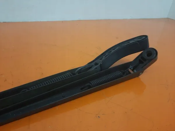 Ford Freestar I 03-07 Front Wiper Arm Set 3F2317526 image 4
