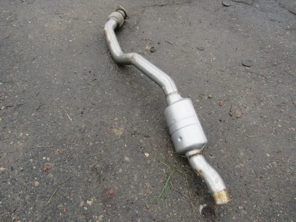 Mittljuddämpare Audi A5 8T 8F 4.2 FSI OEM 8K0253211C image 4