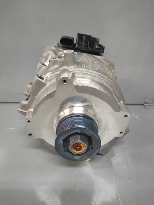 AUDI A6 C7 A7 A8 Q5 Q7 Q8 Vaihtovirtageneraattori image 7