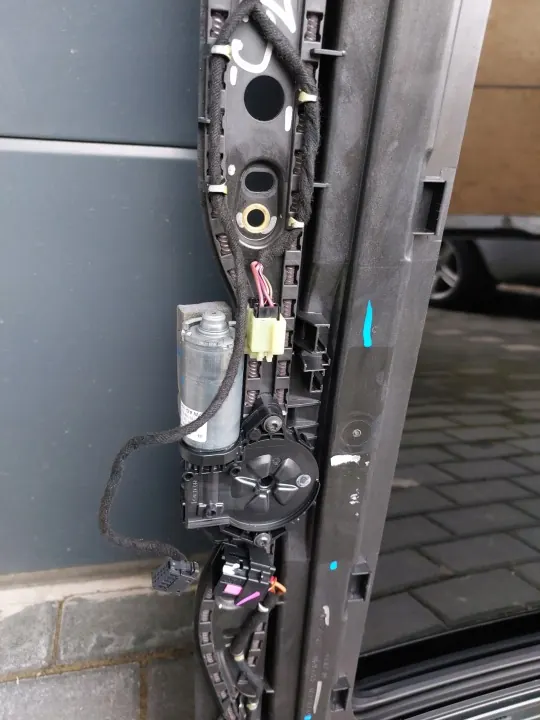 Audi Q5 80A Panoramadak Gordijn S-Line OEM image 5
