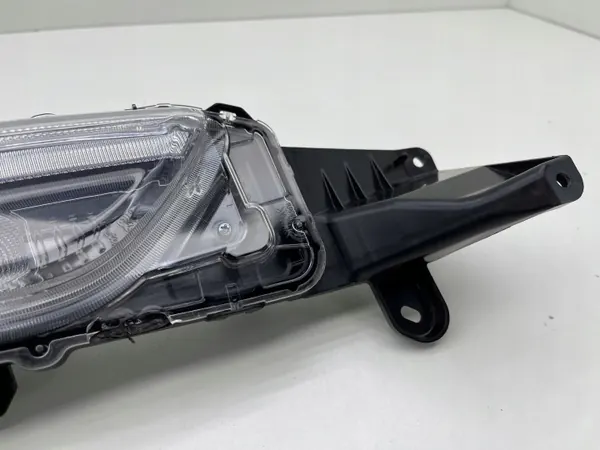 Toyota Yaris Cross Halogène Gauche Avant DRL LED OEM image 3