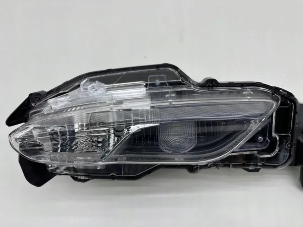 Toyota Yaris Cross Halogène Gauche Avant DRL LED OEM image 6