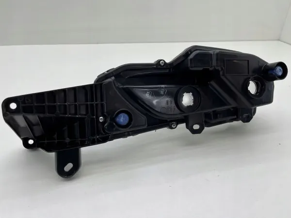 Toyota Yaris Cross Halogène Gauche Avant DRL LED OEM image 7