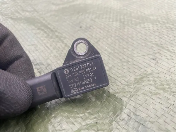 MAP SENSOR A6 C7 A7 Q5 A8 S4 B8 Q7 CAYENNE MACAN image 2