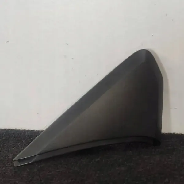 VW oikean peilin kotelo OEM 7E0857538A - Käytetty image 2