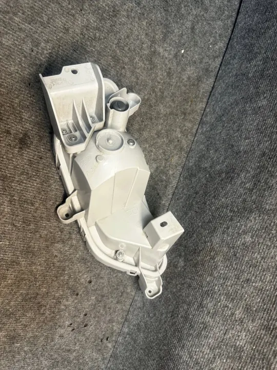 Mazda CX-5 Heck rechts Nebelscheinwerfer OEM KB9G51650 image 6
