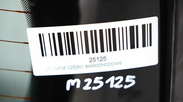 Hayon Ford Fiesta MK8 OEM 371116834 (2016-2021) image 5