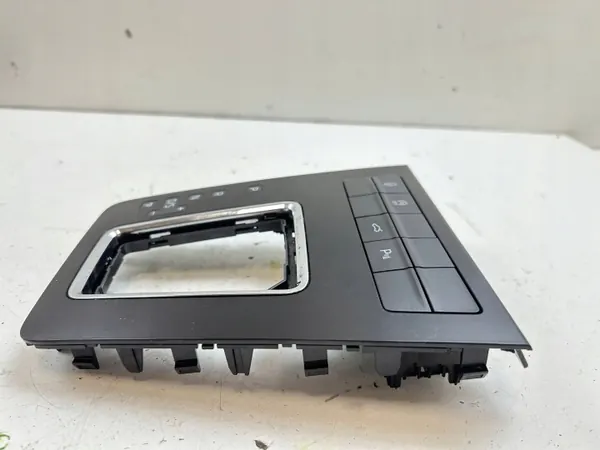 Support gauche Skoda Octavia Mk3 OEM 5E1713203AE image 5