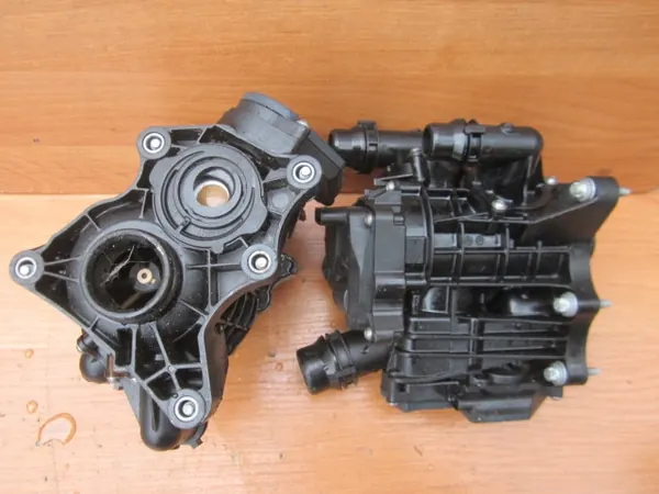 Boîtier de thermostat BMW G20 G30 G01 2.0 i image 9