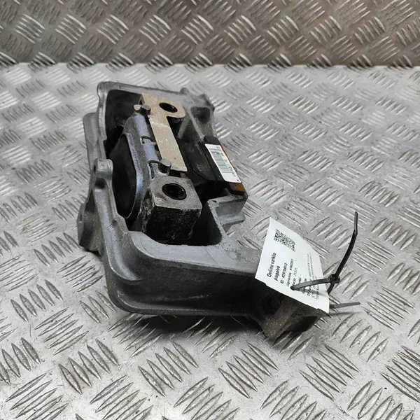 Soporte de motor MERCEDES-BENZ B (W246, W242) A2462402617 image 2