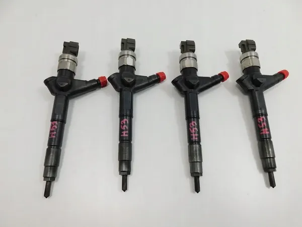 Injektorer Set BN8 4pin Nissan X-Trail T30 2.2 DCI image 2