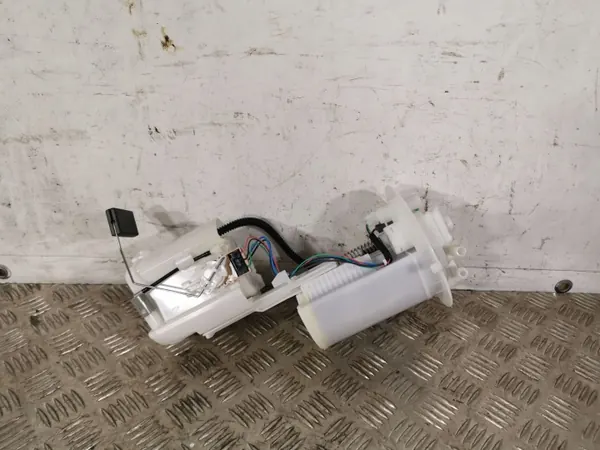 Brandstofpomp OEM FBZ11363 voor Toyota C-HR 2018 image 5