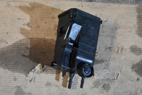 Filtre à charbon d'occasion OEM 99220180155 Porsche image 2