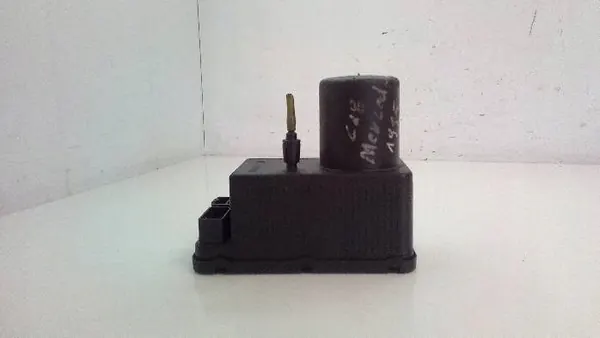 Pompe de verrouillage central Mercedes OEM 0132006349 image 2