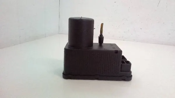 Pompe de verrouillage central Mercedes OEM 0132006349 image 3