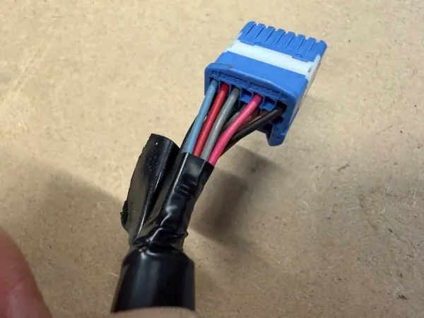 Tesla Model 3 vasen peili OEM 1592033-00-B Käytetty image 5