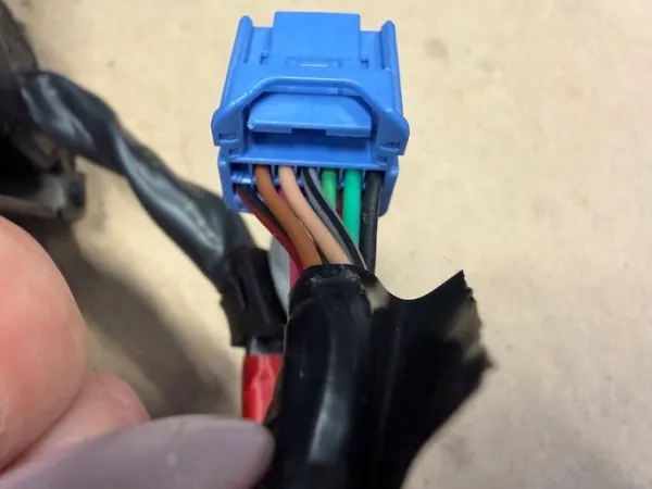 Tesla Model 3 vasen peili OEM 1592033-00-B Käytetty image 6
