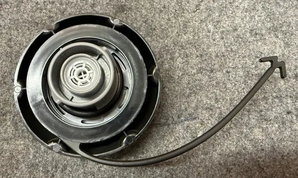 Brandstoftankdop OEM ATRCHGMCJK1UZ3V voor HUMMER H2 2003-09 image 7