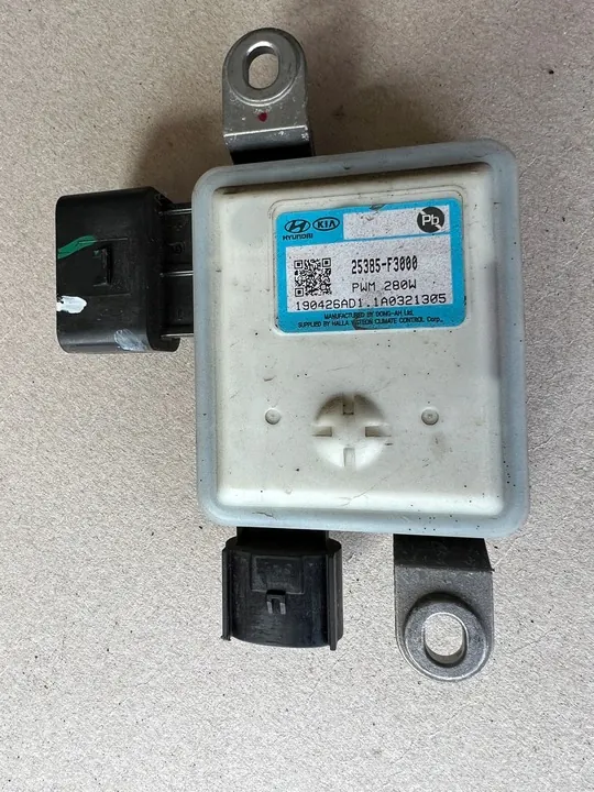 KIA PROCEED 18- 1.0 T-GDI Fläktstyrningsmodul 25385-F3000 image 2
