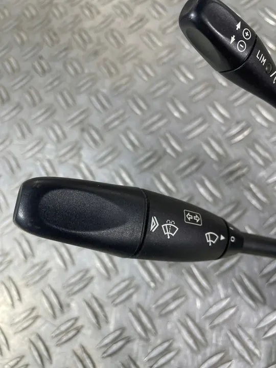 C-Klasse W203 03- Combinatieschakelaar A2035450310 image 3