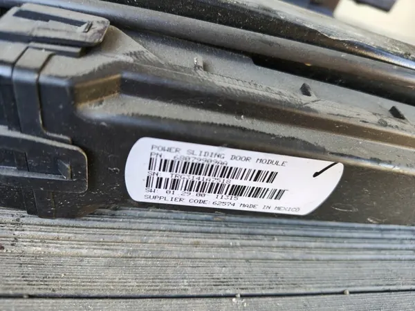 Oberer Schiebetürschiene Chrysler Grand Voyager OEM 68060498ABA image 7