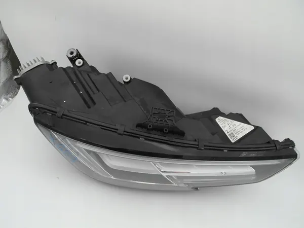 A4 8W S4 MATRIX Faro Delantero Derecho 8W0941784 image 5