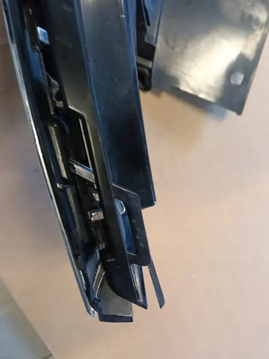 Grelha R-Line VW Passat B8 OEM 3G0853651 image 4