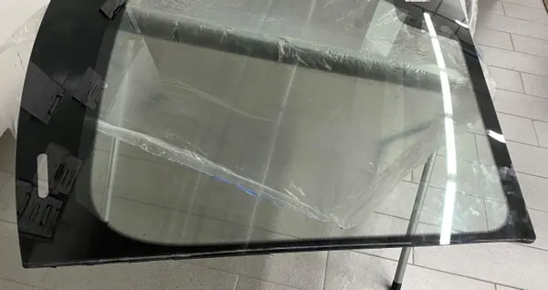 Audi Q8 Frontscheibe OEM 4M8845099AE Gebraucht image 3
