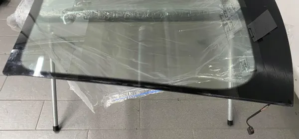 Audi Q8 Frontscheibe OEM 4M8845099AE Gebraucht image 4