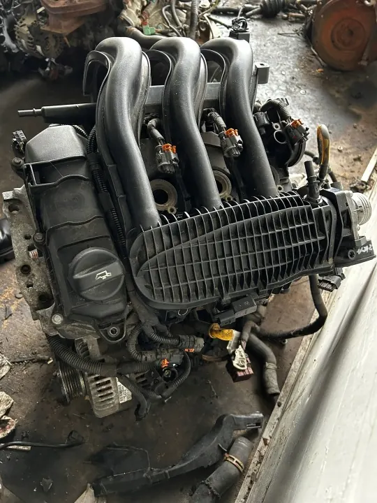 Ventildeckel OEM POKRYWA ZAWORÓW für Citroen C3 DS3 image 2
