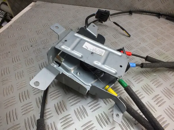 BMW 5-serie F11 kofferbakrolmotor OEM 7232773 image 3