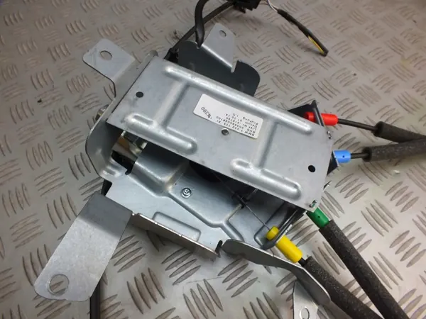 BMW 5-serie F11 kofferbakrolmotor OEM 7232773 image 4