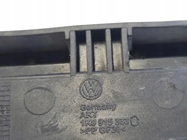 SEAT Batterieabdeckung OEM 1K0915333 Leon II 1K image 4
