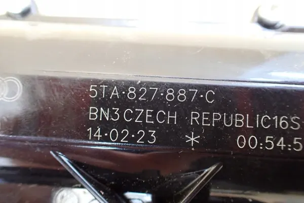 Audi Q3 Kofferbakmotor OEM 5TA827887C image 4